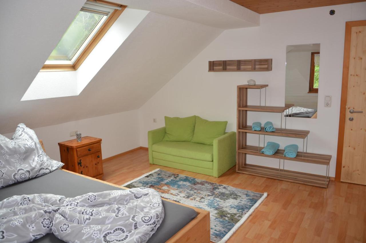 Happy Point Apartment Мелау Екстериор снимка