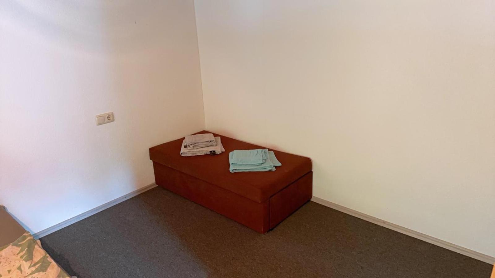 Happy Point Apartment Мелау Екстериор снимка