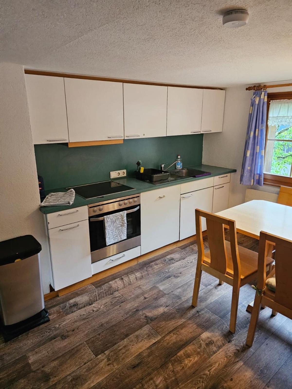 Happy Point Apartment Мелау Екстериор снимка