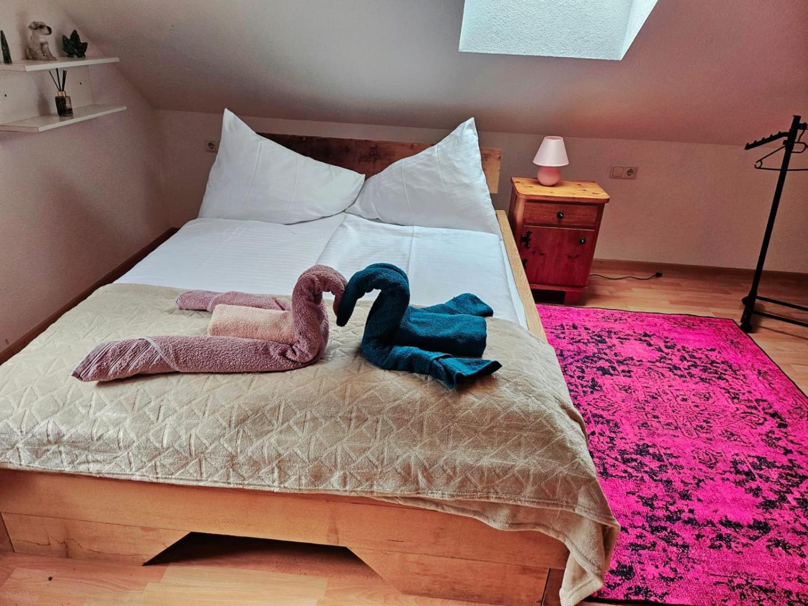 Happy Point Apartment Мелау Стая снимка