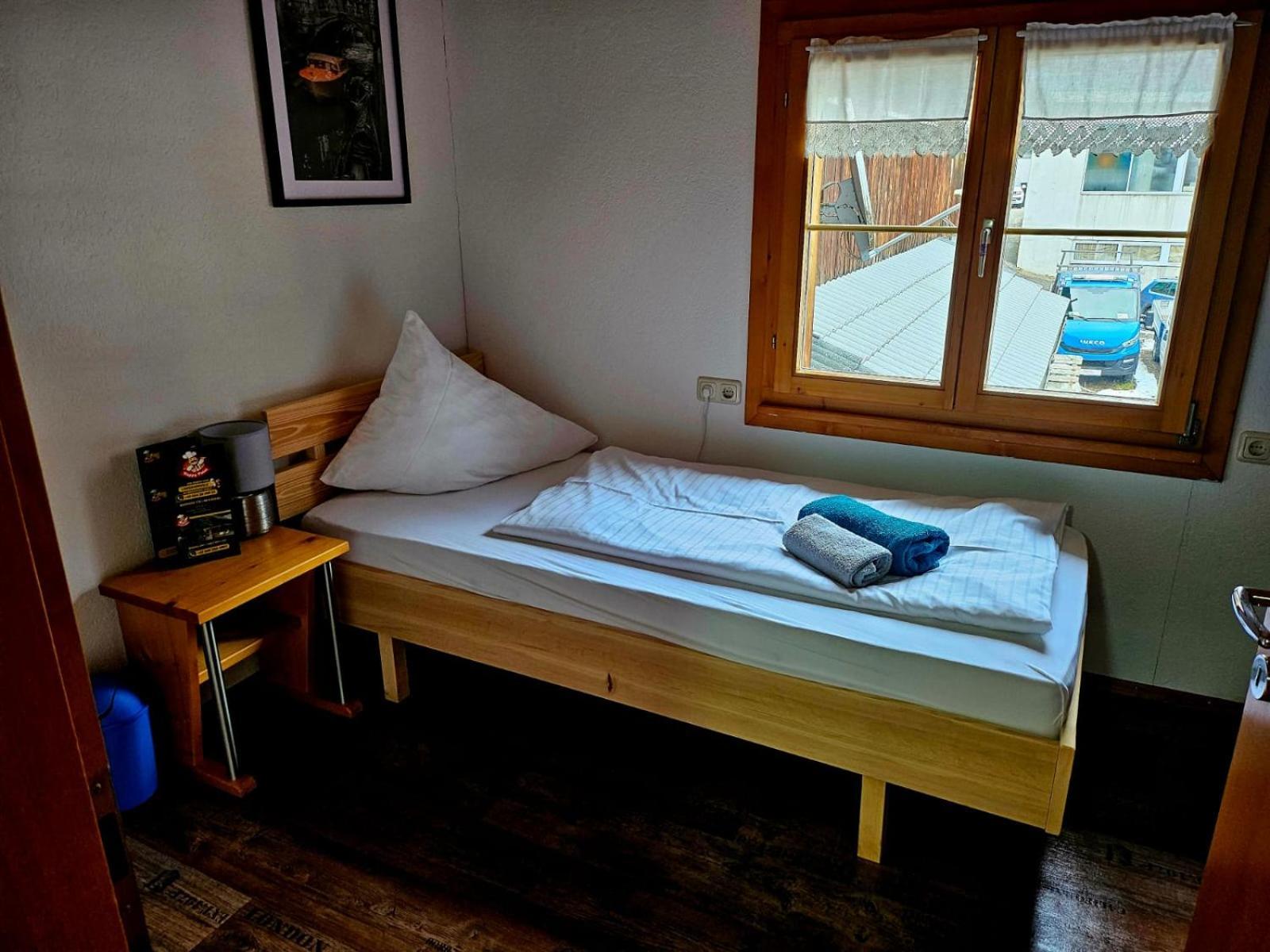 Happy Point Apartment Мелау Стая снимка