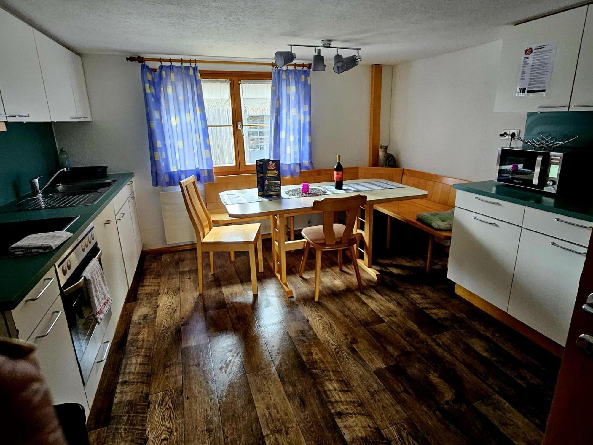 Happy Point Apartment Мелау Стая снимка